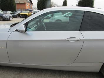 BMW 325 2.5i 2006 Benzina poza BMW 325 2.5i 2006 Benzina