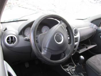 poza Dacia Sandero 1,6i 2008 Benzina