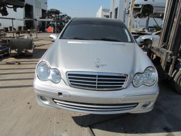 poza Mercedes-Benz C220 2148 2006 DIESEL