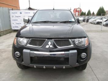 poza Mitsubishi L200 2.5D Di-D 2006 Diesel