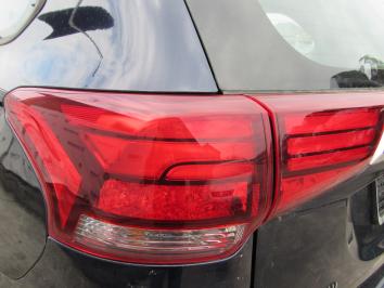 poza Mitsubishi Outlander 2.2D Di-D 2016 Diesel