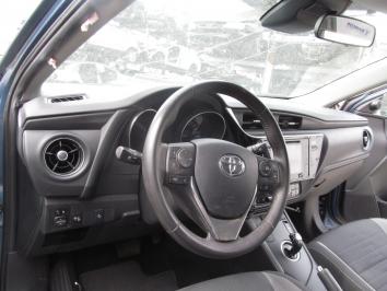 poza Toyota Auris 1.8i Hybrid 2015 Benzina