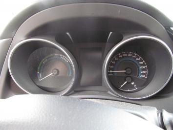 poza Toyota Auris 1.8i Hybrid 2015 Benzina