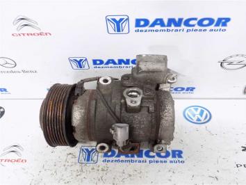 poza Toyota Rav4 2.0i 2003 Benzina