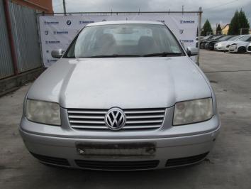 Volskwagen Bora 1.6i 2003 Benzina poza Volskwagen Bora 1.6i 2003 Benzina