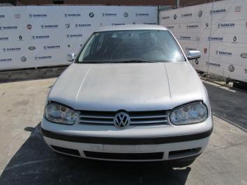 Volskwagen Golf 1.4i 2001 Benzina poza Volskwagen Golf 1.4i 2001 Benzina