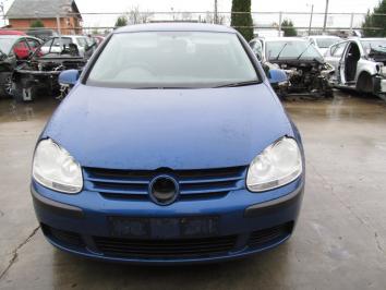 Volskwagen Golf 1.4i 2004 Benzina poza Volskwagen Golf 1.4i 2004 Benzina