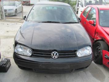 Volskwagen Golf 1.6 2001 Benzina poza Volskwagen Golf 1.6 2001 Benzina