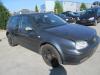 Volskwagen Golf 1.6i 2001 Benzina poza Volskwagen Golf 1.6i 2001 Benzina