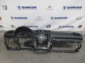 poza Volskwagen Golf 1.6TDI 2009 Diesel