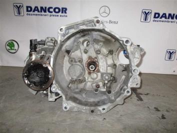 poza Volskwagen Golf 1.9TDI 2001 Diesel