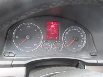 poza Volskwagen Golf 1.9TDI 2009 Diesel