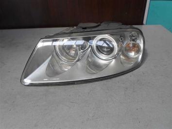 poza Volskwagen Touareg -- 2003 --